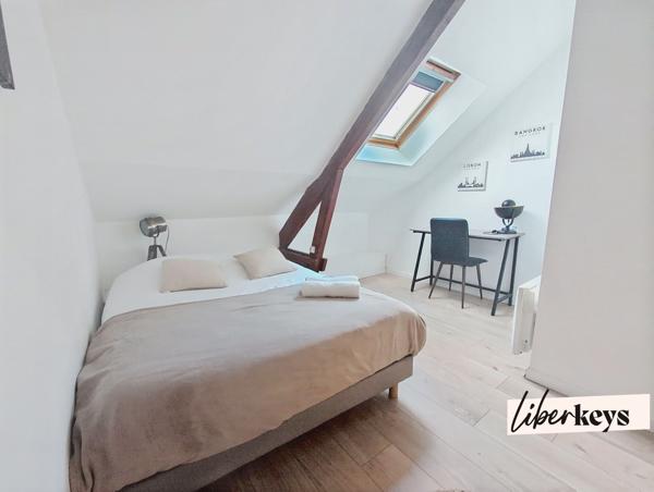 ✨ EXCLUSIVITÉ LIBERKEYS – Appartement lumineux au dernier étage – Fort potentiel locatif à Saumur ✨