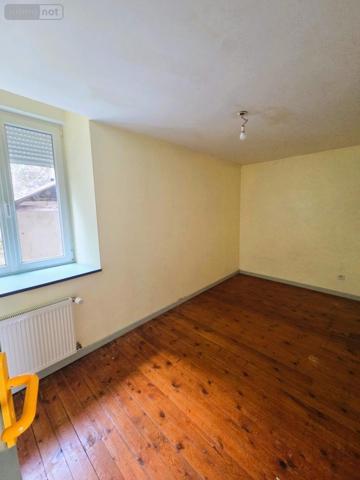 Maison à vendre à Château-Gontier-sur-Mayenne en Mayenne (53200), ref : 53073-1695