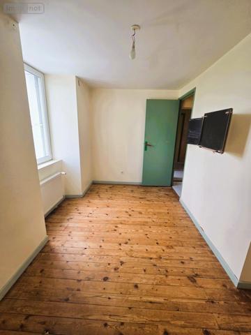 Maison à vendre à Château-Gontier-sur-Mayenne en Mayenne (53200), ref : 53073-1695