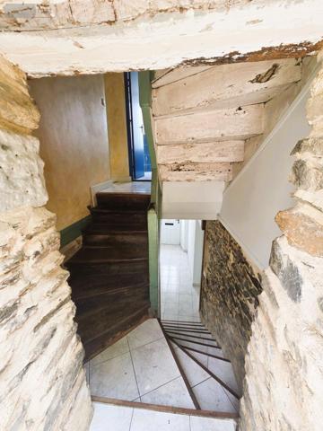 Maison à vendre à Château-Gontier-sur-Mayenne en Mayenne (53200), ref : 53073-1695