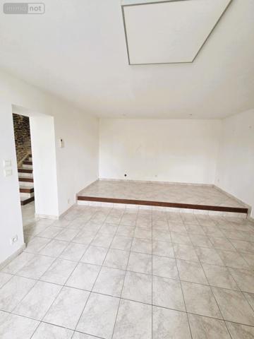 Maison à vendre à Château-Gontier-sur-Mayenne en Mayenne (53200), ref : 53073-1695