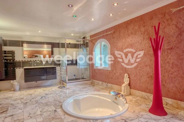 Maison à vendre 5 pièces de 208 m² à Dreux