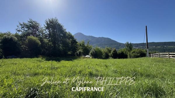 🌿 RARE À LA VENTE – Terrain de 719 m² avec permis accordé –  SAINT JEAN SAINT NICOLAS (05) 🌿