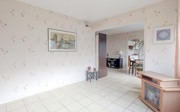 Appartement à vendre    3 pièces • 83 m2 Aurillac