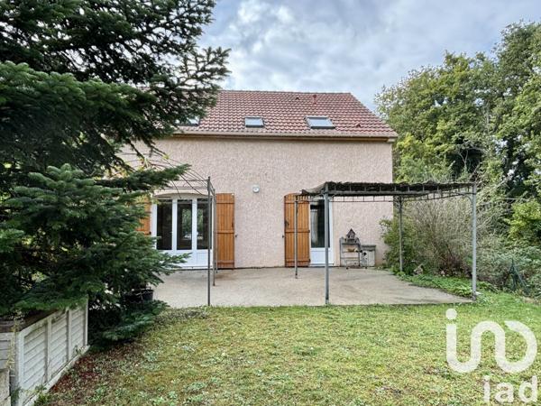 Maison à vendre 6 pièces 107 m² Saint-Pierre-lès-Nemours