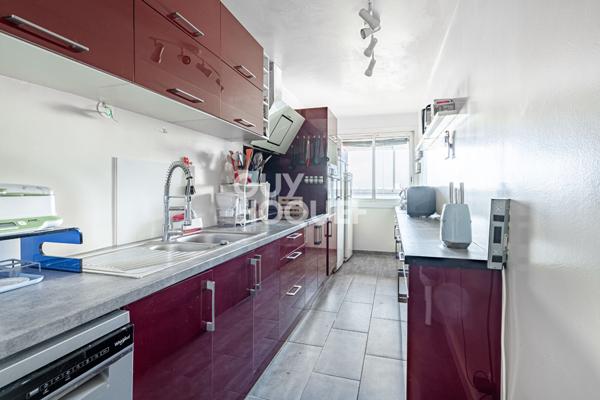 APPARTEMENT 5 PIECES EN DERNIER ETAGE