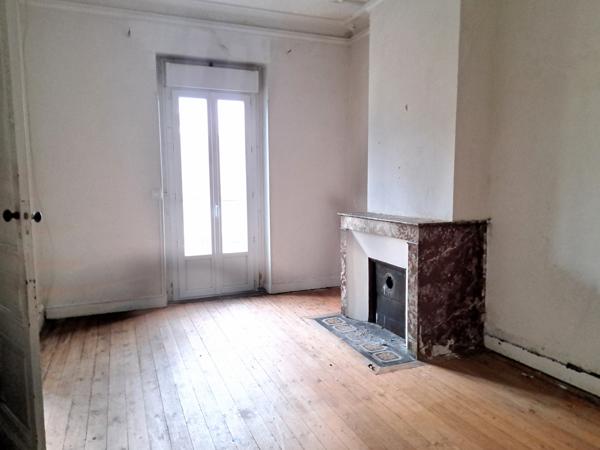 Bordeaux (33000) T3 à rénover