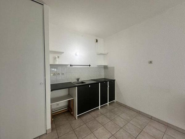 Appartement 2 pièces                                        - 38000 Grenoble Réf : 4969