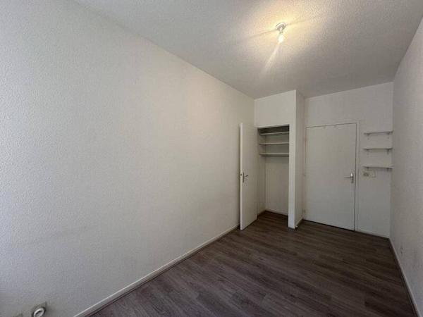 Appartement 2 pièces                                        - 38000 Grenoble Réf : 4969