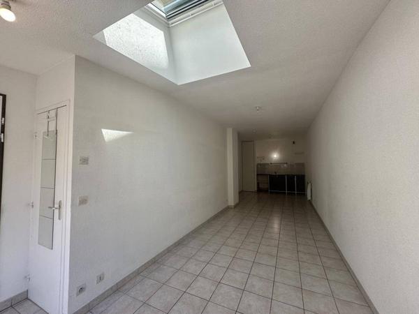 Appartement 2 pièces                                        - 38000 Grenoble Réf : 4969