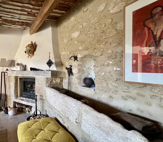 Taillades (84300) Mas d'exception au pied du Luberon.