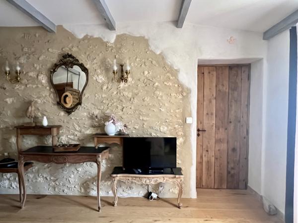 Taillades (84300) Mas d'exception au pied du Luberon.