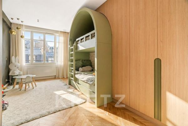 Paris 16ème - Faisanderie - Excellent état - Vue dégagée - Très lumineux - Environnement calme