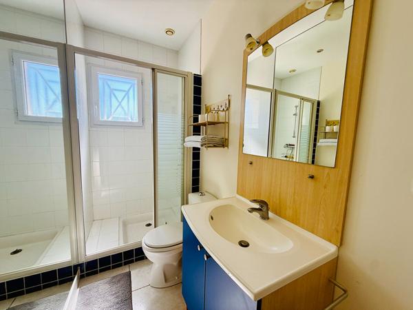 Villa contemporaine avec piscine et parc arboré , Penne d agenais