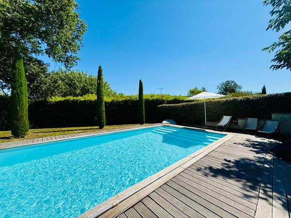Villa contemporaine avec piscine et parc arboré , Penne d agenais