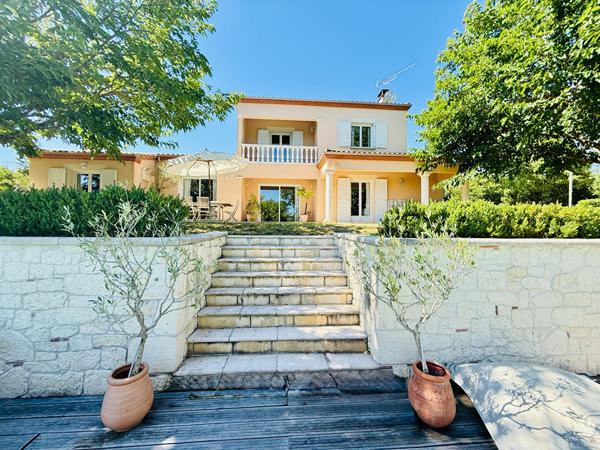 Villa contemporaine avec piscine et parc arboré , Penne d agenais