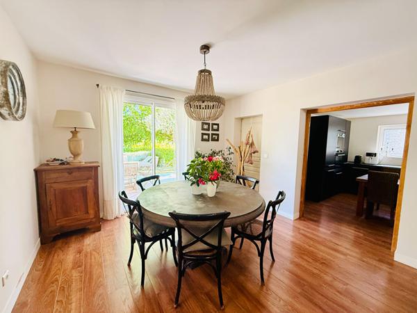 Villa contemporaine avec piscine et parc arboré , Penne d agenais