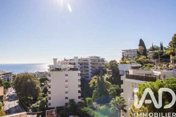 Location appartement 3 pièces 77 m² Nice