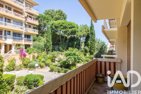 Location appartement 3 pièces 77 m² Nice