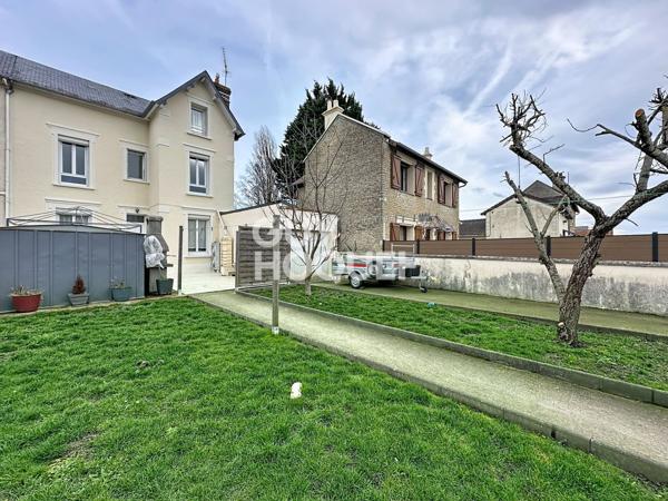 MAISON À VENDRE DE 5 PIÈCES DE 119,00 M²
