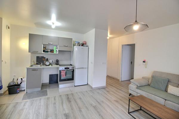 Appartement Romainville 2 pièces 41.14 m2 avec place de stationnement
