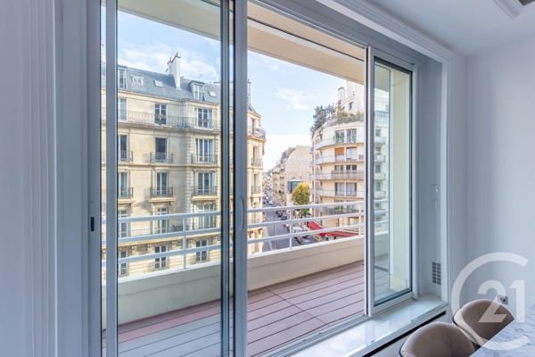Appartement F3 à vendre  3 pièces - 115,78 m2 PARIS - 75016