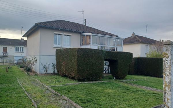 Maison à vendre    3 pièces •  Bellac