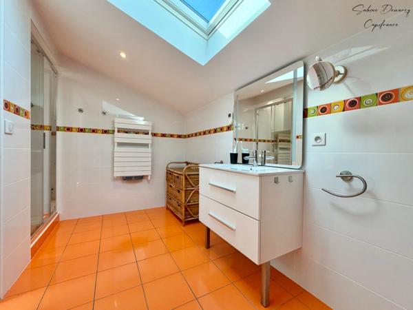 En exclusivité sur ASCAIN - Villa avec piscine