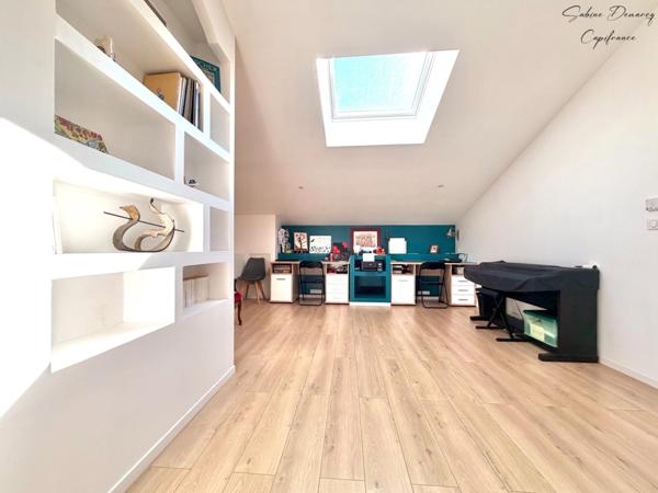 En exclusivité sur ASCAIN - Villa avec piscine