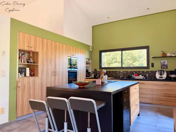 En exclusivité sur ASCAIN - Villa avec piscine