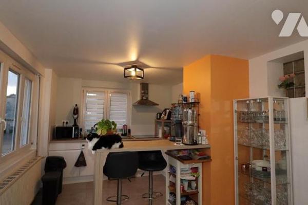 MAISON SEMI MITOYENNE HABITABLE DE PLAIN PIED