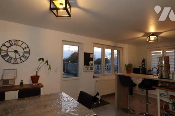 MAISON SEMI MITOYENNE HABITABLE DE PLAIN PIED