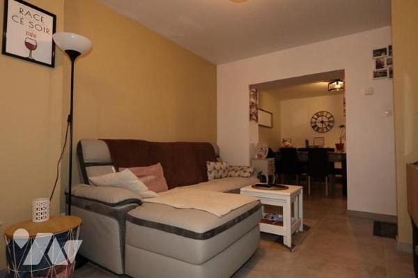 MAISON SEMI MITOYENNE HABITABLE DE PLAIN PIED