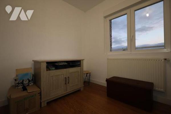 MAISON SEMI MITOYENNE HABITABLE DE PLAIN PIED