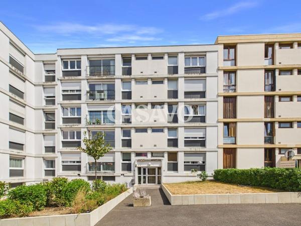 Vente Appartement 5 pièces de 92m² - 92380 Garches