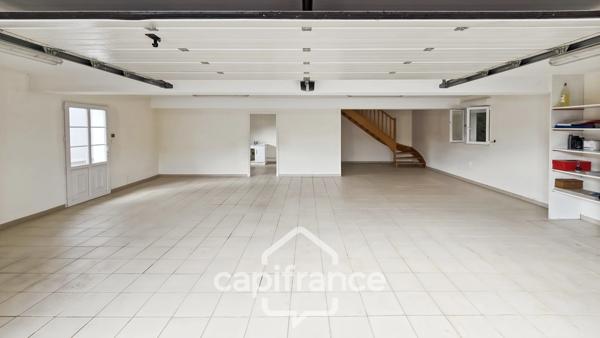 CHALON SUR SAONE, Villa 370 m², 11 pièces, piscine, dépendances sur 3325 m² de terrain