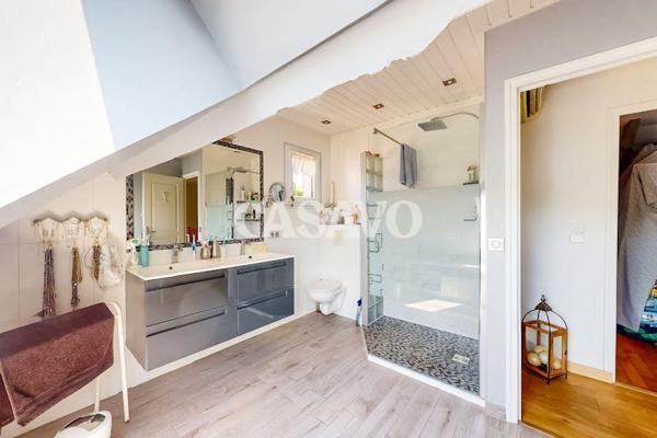 Vente Maison 7 pièces de 197m² - 94510 La Queue-en-Brie