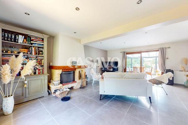 Vente Maison 7 pièces de 197m² - 94510 La Queue-en-Brie