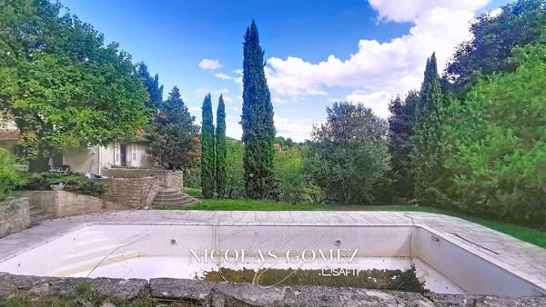 Maison T7 4-5 chambres à rénover sur les hauteurs de Trévoux