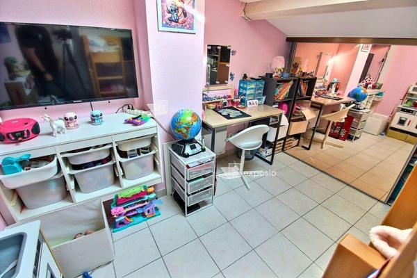 CARQUEIRANNE T3 DERNIER ETAGE - QUARTIER PORT