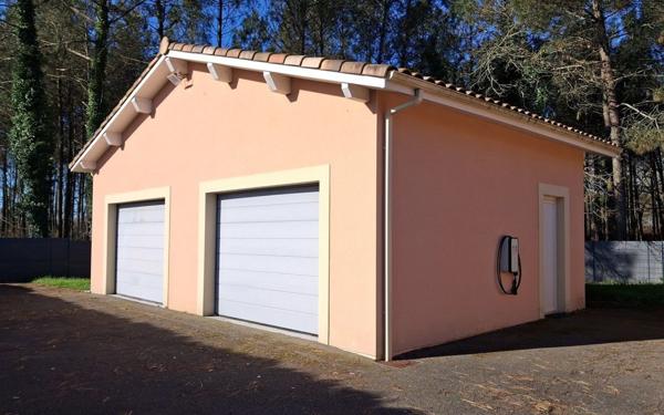 Maison à vendre    5 pièces •  Aurice