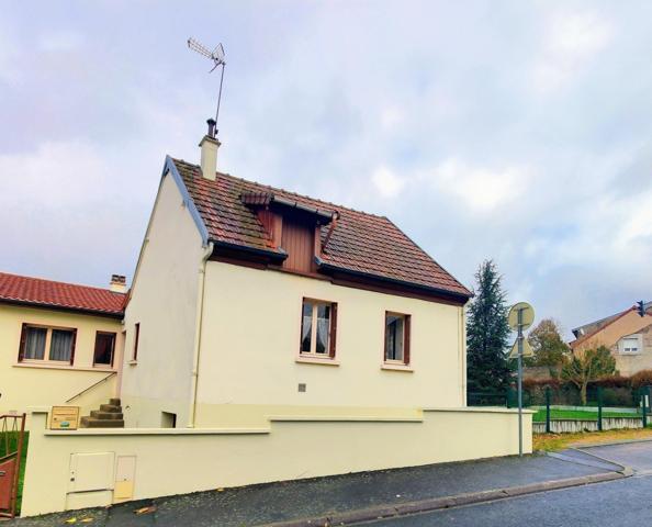 Maison 77 m 2 avec jardin, terrasse, et garage