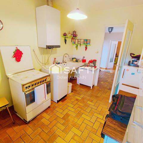 Maison 77 m 2 avec jardin, terrasse, et garage