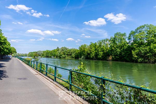 Cosy duplex en dernier étage avec vue sur Seine