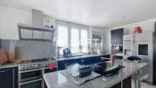 Maison individuelle sur sous sol total, 3 chambres...