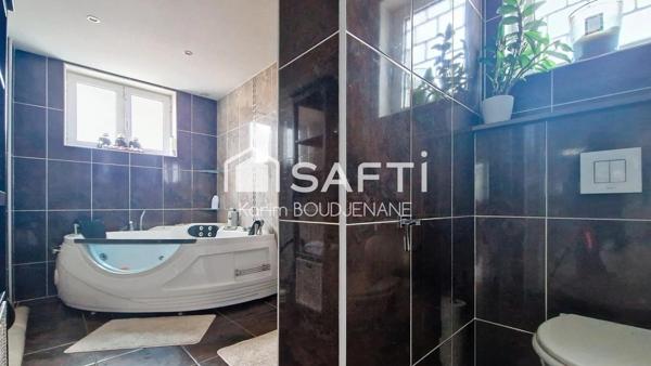 Maison individuelle sur sous sol total, 3 chambres...