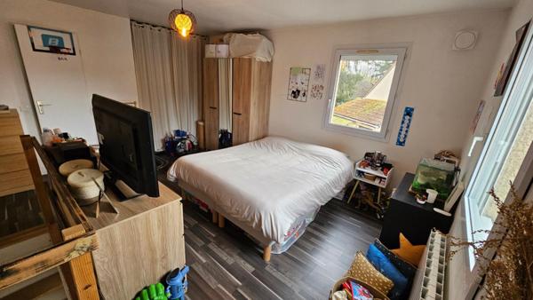 Houdan 7 mn / Gambais 4 mn / Duplex 2 pièces 40 m2 avec extérieur et parking