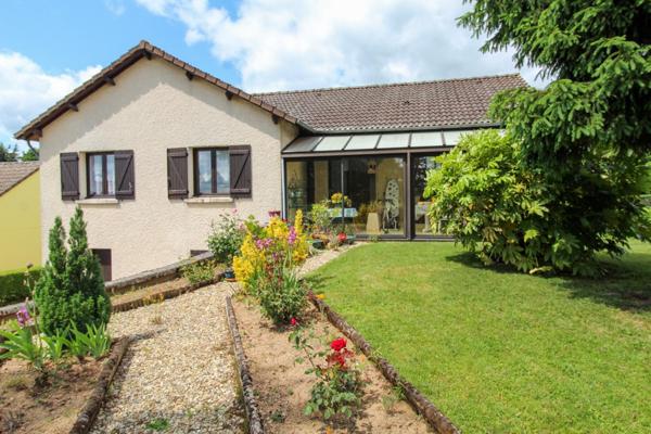 3 chambres, jardin et vue dégagée