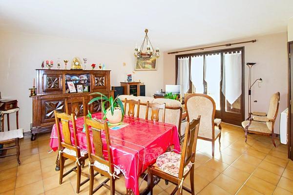 3 chambres, jardin et vue dégagée