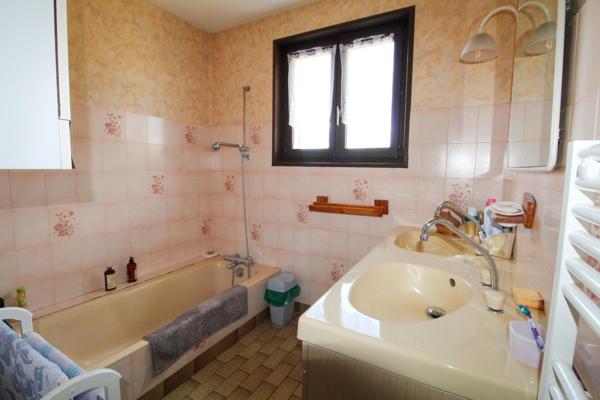 3 chambres, jardin et vue dégagée